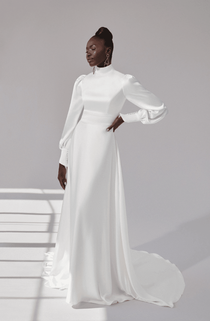 νυφικά με μακρύ μανίκι