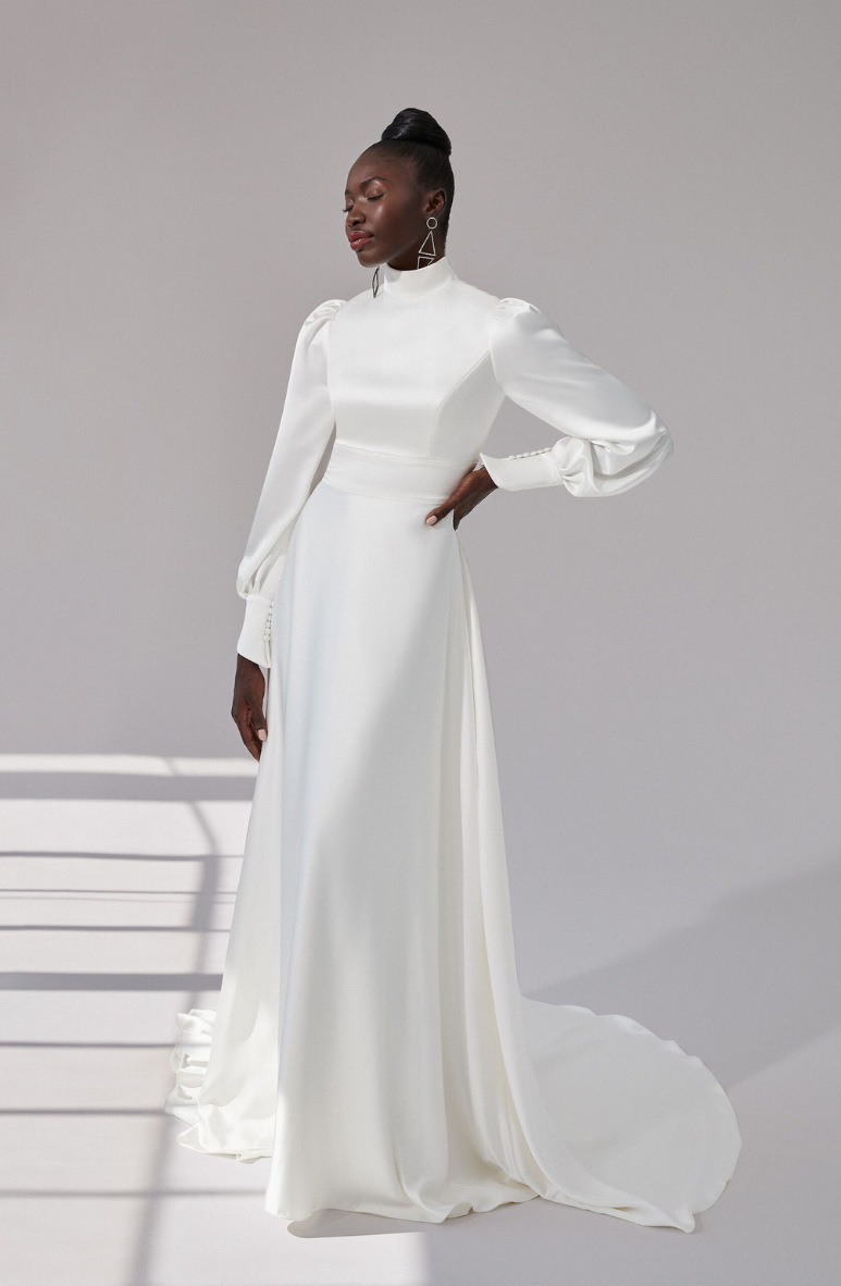 νυφικά με μακρύ μανίκι